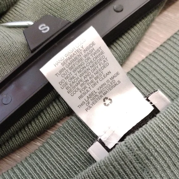 Pink Rose Olive Green Lounge Set - Picture 6 of 11